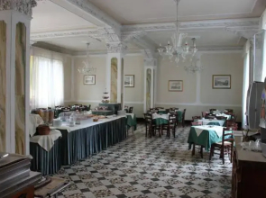 Hotel Byron