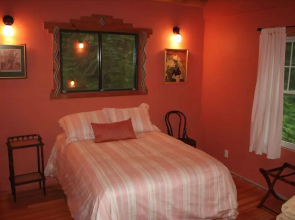 Gateway to Contention Cove - Four Bedroom Home