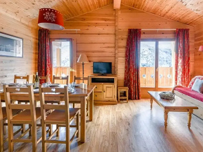 Skissim Select - Chalets Le Grand Panorama II 3* by Travelski