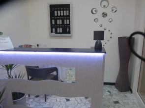 Easy Hotel
