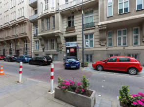 Classic Warsaw by Renters Prestige