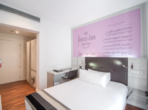 Petit Palace Boquería Garden