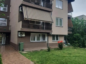 IRIS Apartments