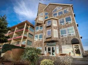 Seaside Oceanfront Inn