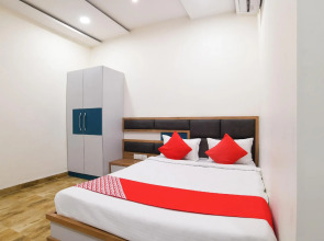 OYO 77772 Hotel Ss Blu