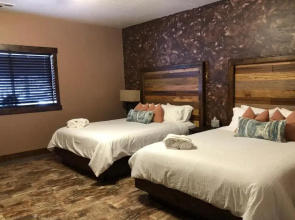 Zion Cliff Lodge