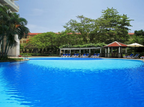 Waterfront Suites Phuket by Centara