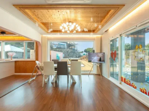 Yeosu La Rosa Private Pool Villa Pension