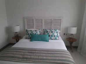 L'Escale Beachfront Luxury Suite By Dream Escapes