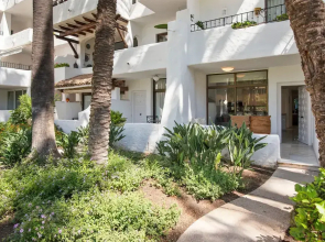 La Alcazaba Sleek Apartment in Marbella - Ref M48