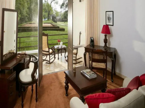 Ekho Lake House Polonnaruwa