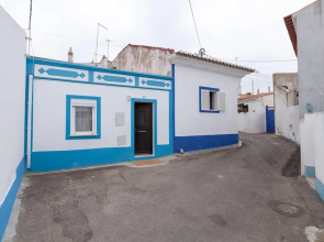 A28 - Castela Street Townhouse in Espiche