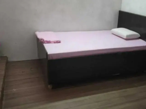 Super Oyo Hotel Diamond