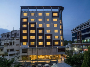 Hotel Udai Median