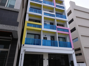 Hotel 99