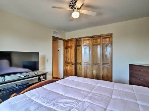 Pool, Bar & Game Room: Red Mountain Mesa Oasis
