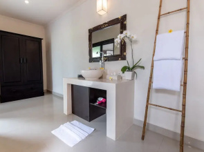 Villa Cendrawasih