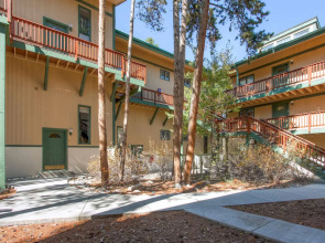 Lances West by Ski Country Resorts