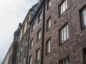 Bob W Kluuvi