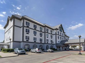 Quality Inn & Suites I-35 E / Walnut Hill