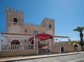 Hostal Castell de Lô