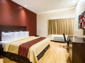 Red Roof Inn & Suites Ocala