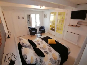 Le Cottage