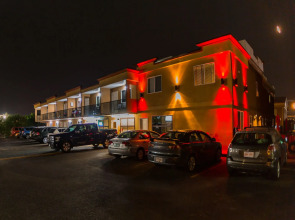 Sahara Courtyard Inn Penticton