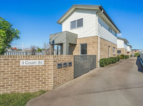 Newcastle Short Stay Apartments - Adamstown Townhouses