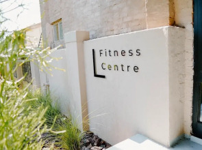 Lighthouse Guesthouse & Cafe