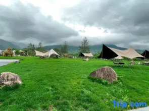 Yilong An'yun Hongcun  Wild Luxury Resort