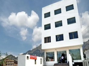 Hotel Maa Gayatri