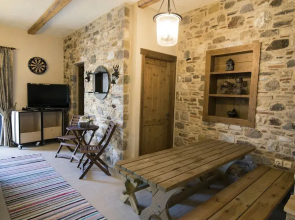 Chaihoutes stone villa into Olive farm in Zia