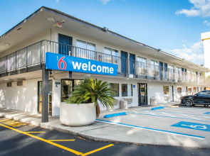 Motel 6 Kissimmee, FL - Orlando