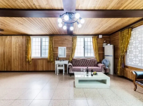 Gapyeong Haengbogi Meomuneunjip House