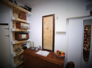 Ahuzat Shaul - Studio