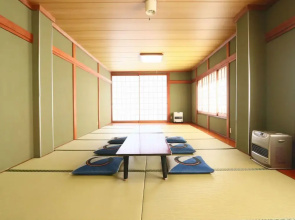Sports Inn Aoyama Dori