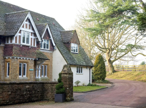 Hartsfield Manor