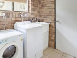 33 Cooloola Drive - Rainbow Beach, Walk to the beach, pet friendly