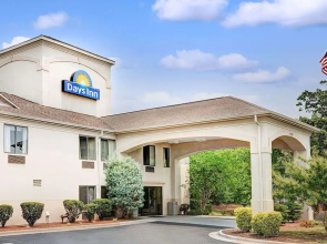 Days Inn Burlington East
