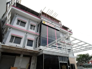 OYO 487 Gajah Mada Hotel