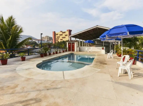 Recognized for its location, warmth, hospitality and cleanliness