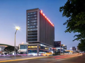 Vienna International Hotel (Chongqing Yuanyang Ditiezhan Garden Expo)