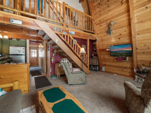 082 - Cozy Cub Cabin