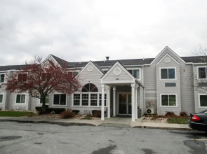 Microtel Inn & Suites by Wyndham Calcium/Near Fort Drum