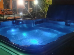 U Yudzhina Guest House