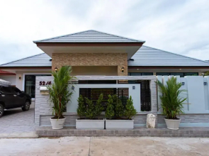 Uzeason Poolvilla Sattahip