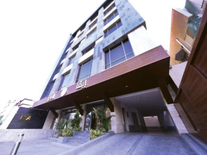 EVA Hotel