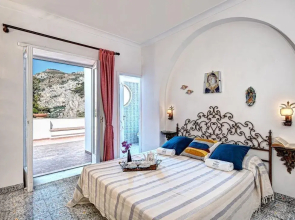 Villa Goldfinger