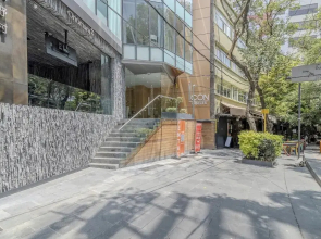 Icon Cibeles heart of La Roma